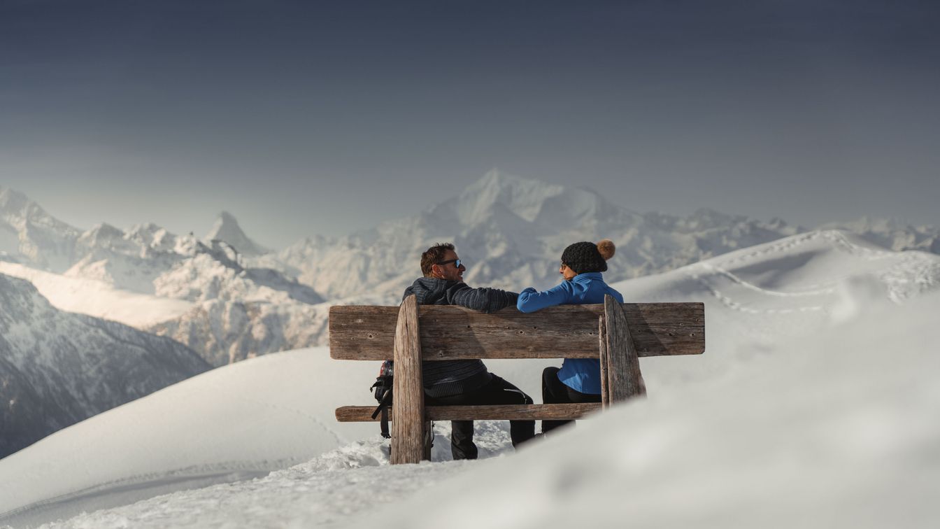 Winterwandern Herrenweg in der Aletsch Arena